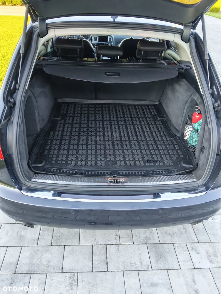 Audi A6 Avant - 11