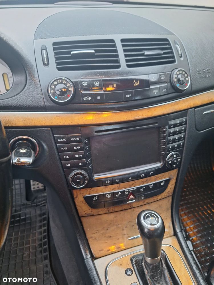 Mercedes-Benz Klasa E 280 4-Matic Avantgarde - 6