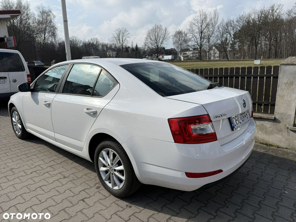 Skoda Octavia - 4