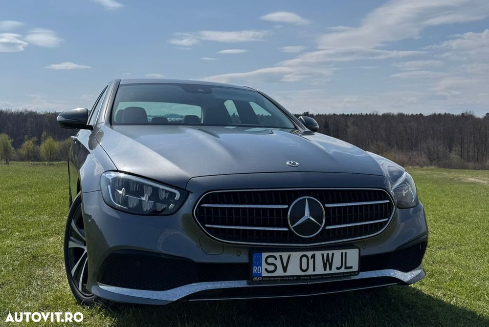 Mercedes-Benz E 220 d 9G-TRONIC - 1