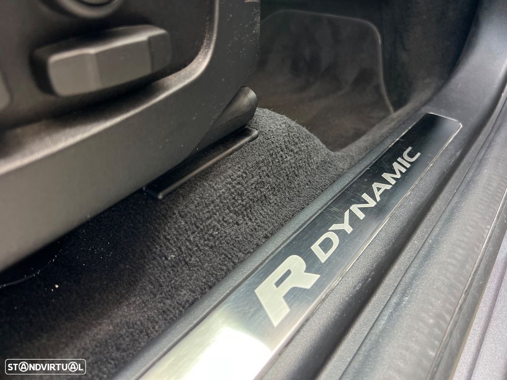 Land Rover Discovery Sport 2.0 eD4 R-Dynamic S 7L - 35