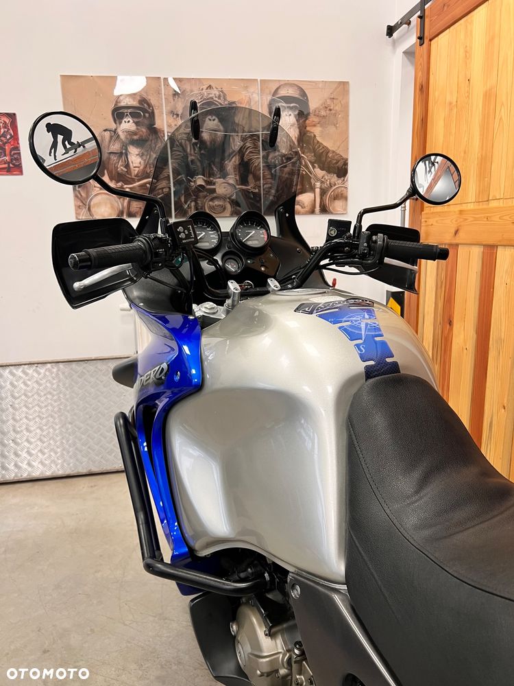 Honda XL - 28