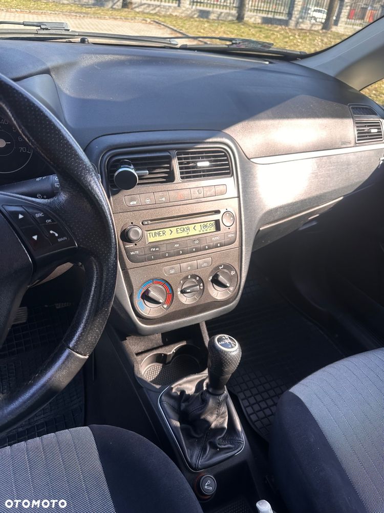 Fiat Grande Punto - 12