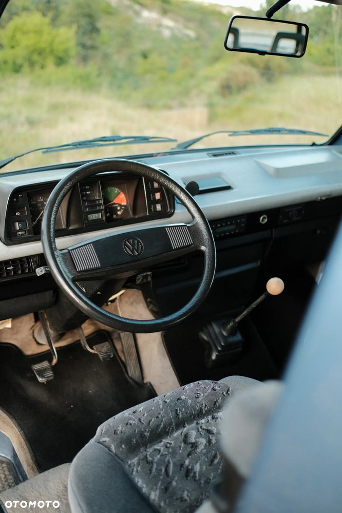 Volkswagen Multivan - 8