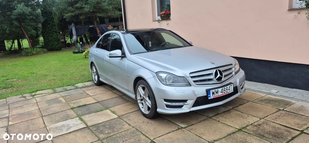 Mercedes-Benz Klasa C 180 CGI BlueEff Avantgarde - 9