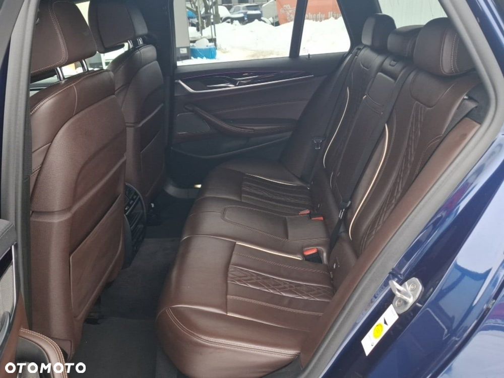 BMW Seria 5 530d Luxury Line - 12