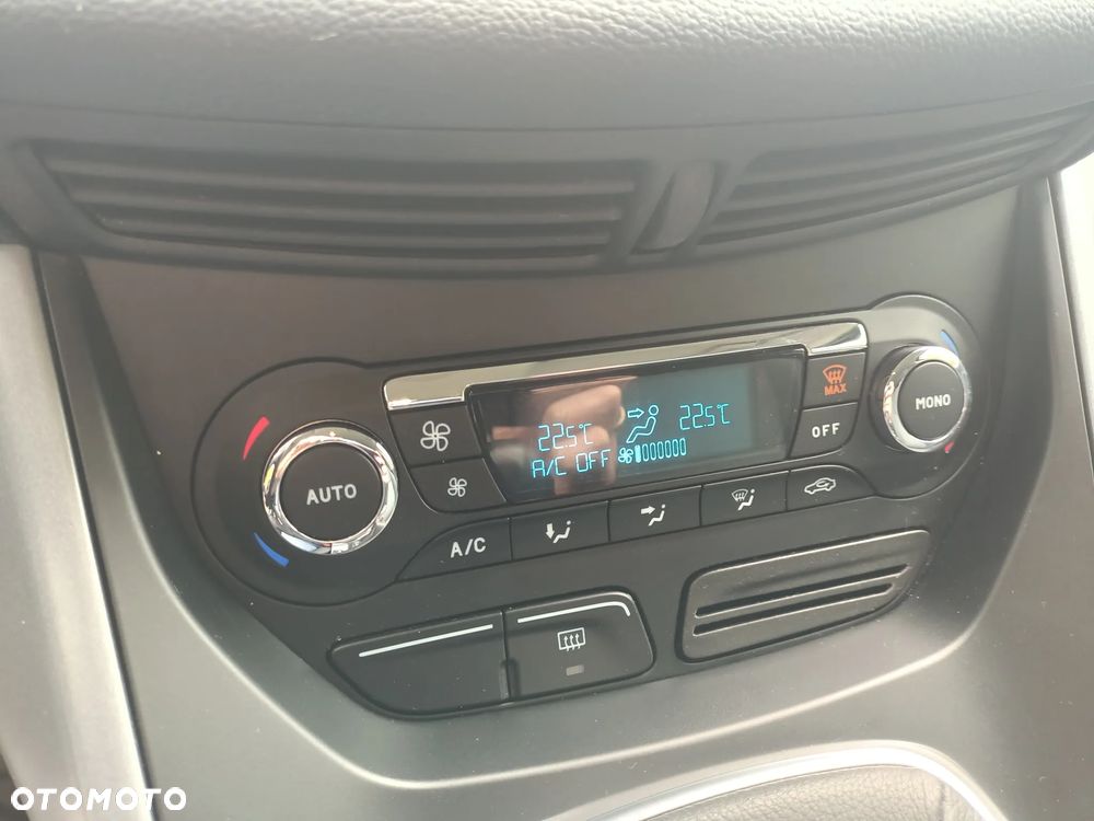 Ford C-MAX 1.6 Ti-VCT Champions Edition - 9