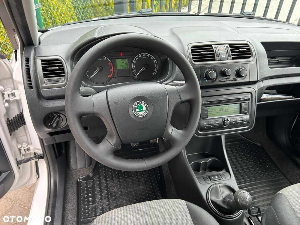Skoda Fabia 1.2 HTP STYLE EDITION - 18