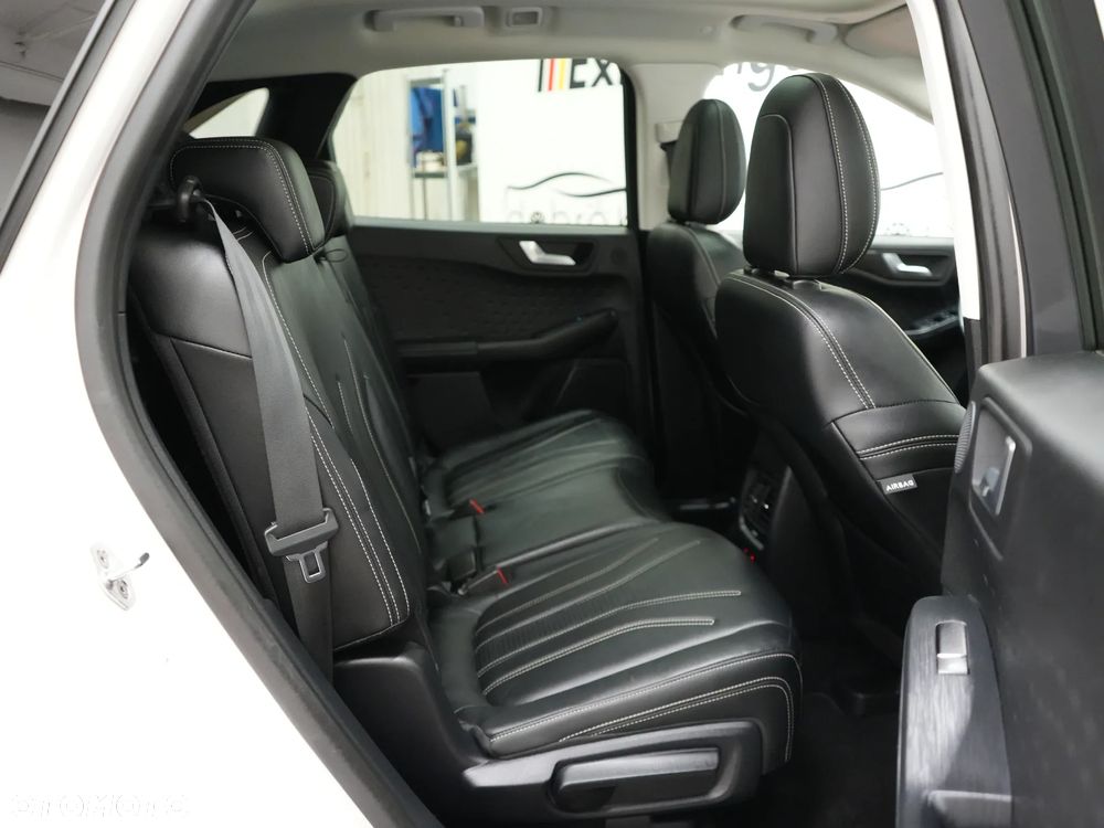 Ford Kuga 2.5P PHEV FWD Vignale - 37