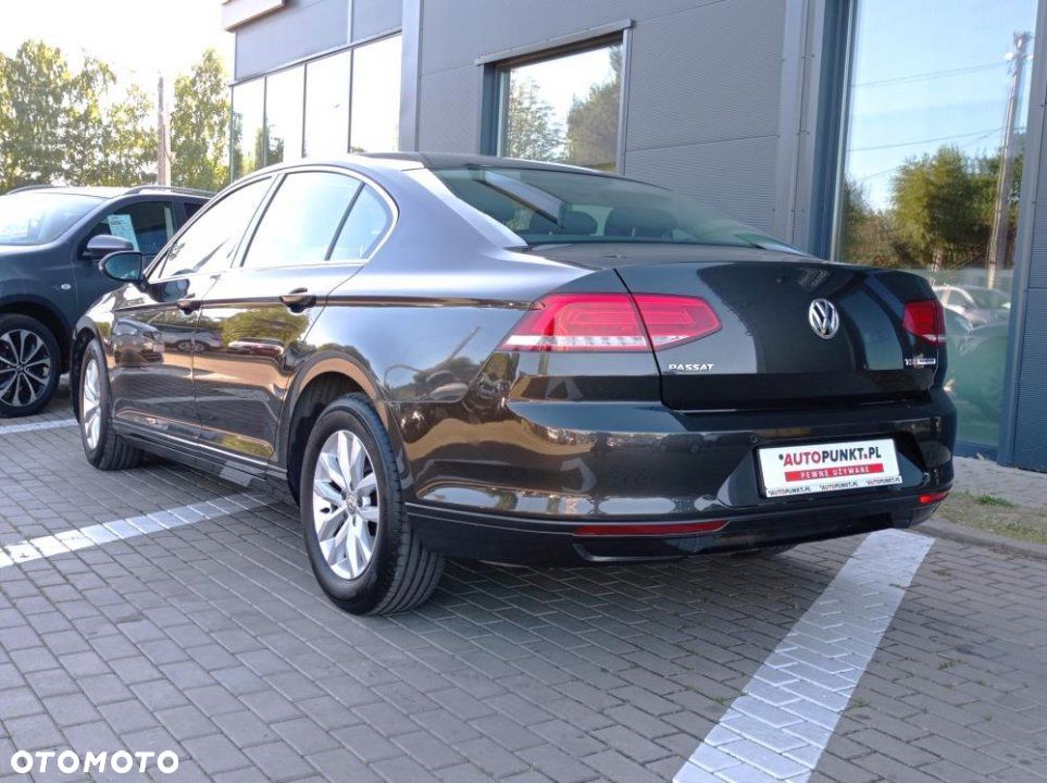 Volkswagen Passat - 3