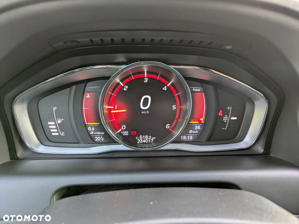 Volvo XC 60 D3 Inscription - 19