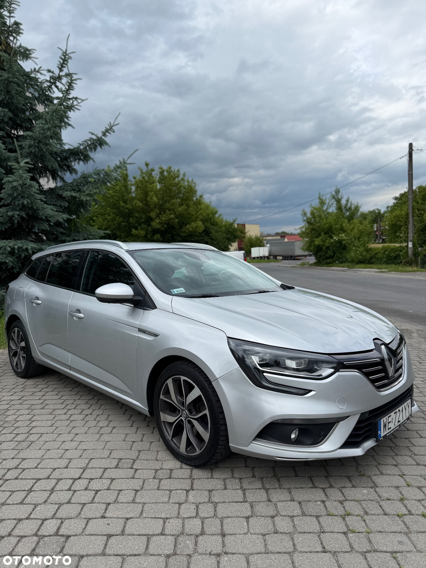 Renault Megane 1.5 dCi Intens EDC - 2