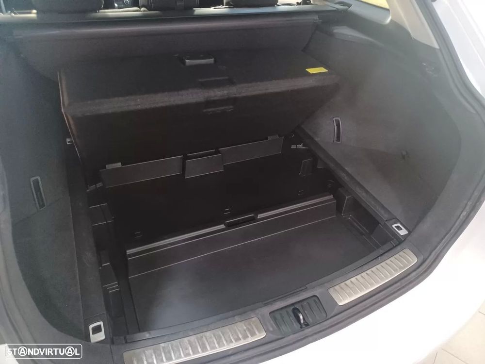 Toyota Avensis Touring Sports 1.6 D-4D Edition-S - 37