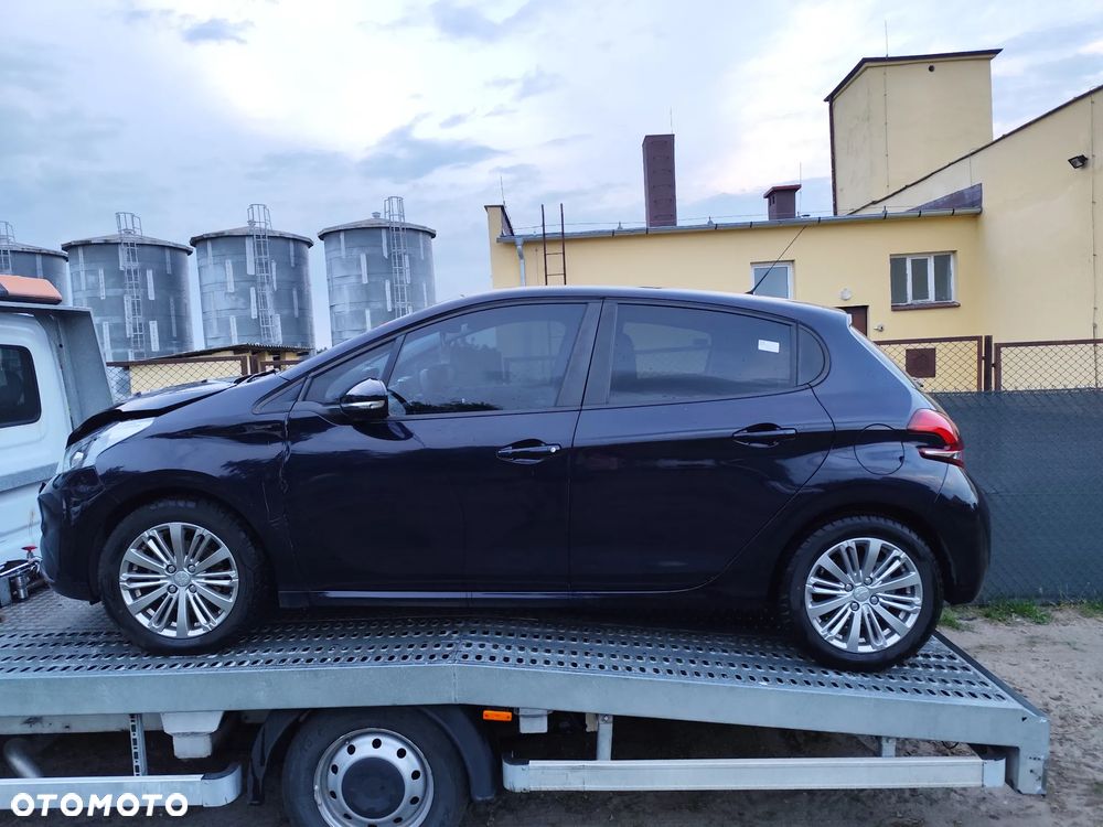 Peugeot 208 PureTech 82 Stop & Start Signature - 16
