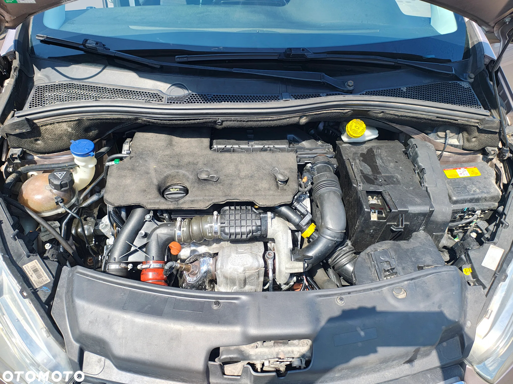 Peugeot 208 - 22