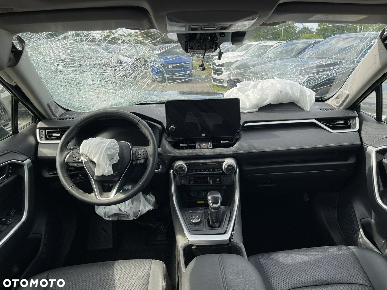 Toyota RAV4 - 8