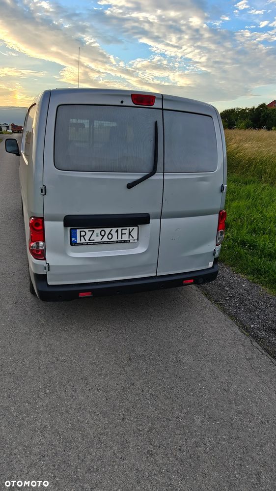 Nissan NV200 - 5