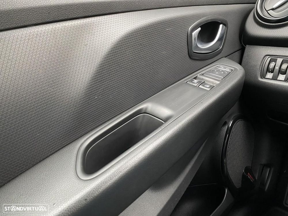 Renault Clio 1.5 dCi Limited - 26