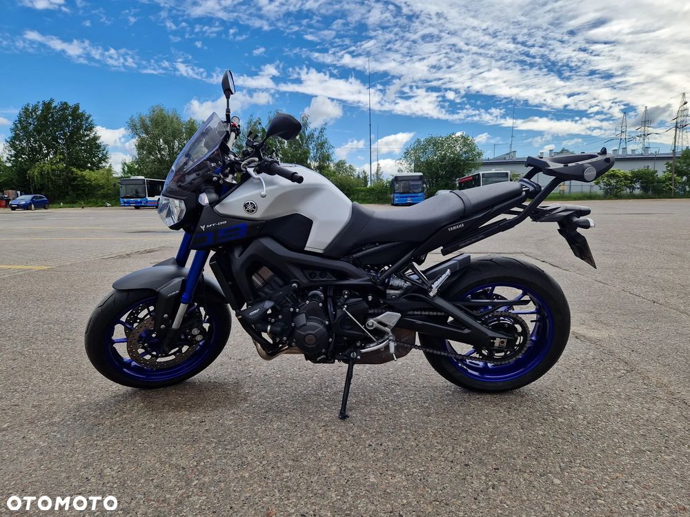 Yamaha MT - 2