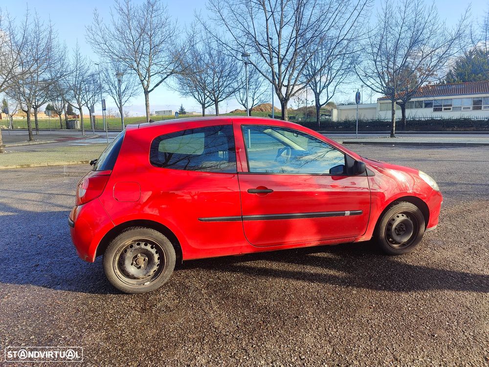 Renault Clio 1.2 16V 75 Dynamique - 4