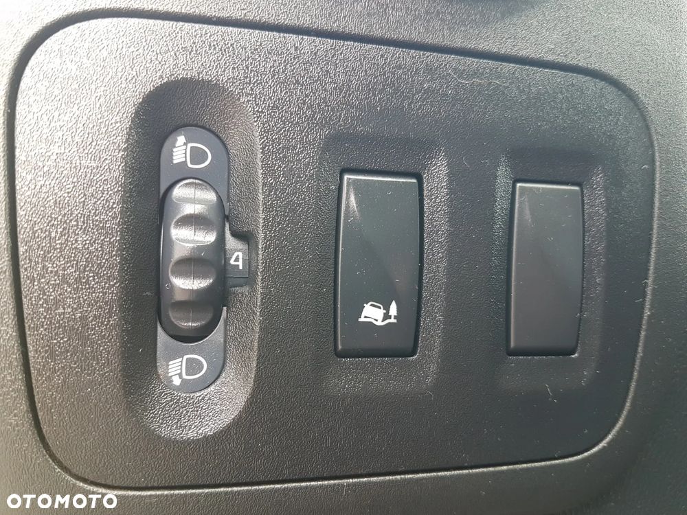 Renault MASTER KONTENER 8EP 4,21x2,23x2,22 KLIMA KRAJOWY MANUAL  6-BIEGÓW - 19