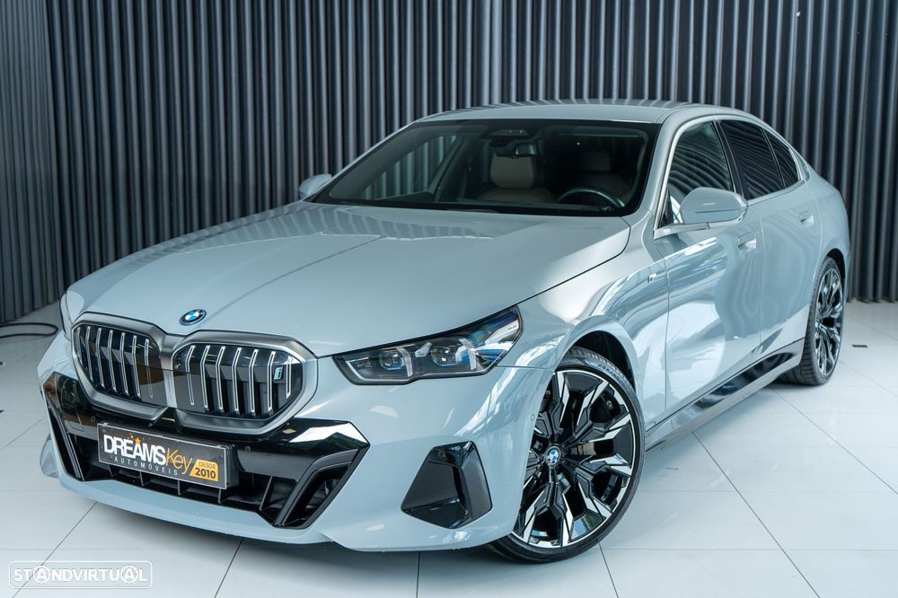 BMW i5 eDrive40 Pack Desportivo M - 42