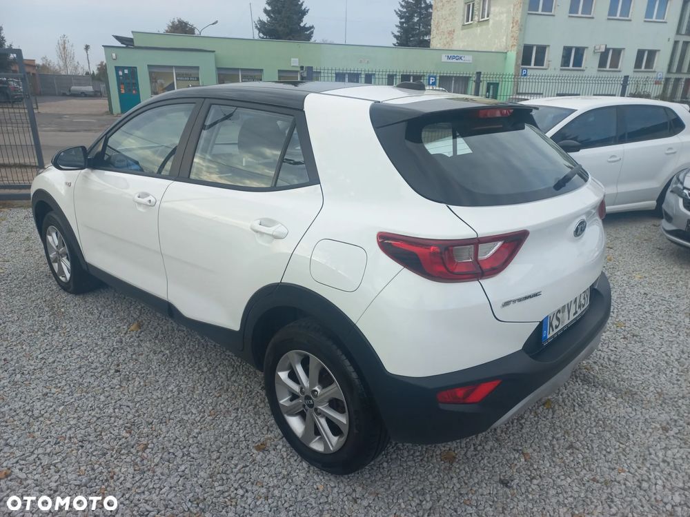 Kia Stonic 1.2 Edition 7 - 11