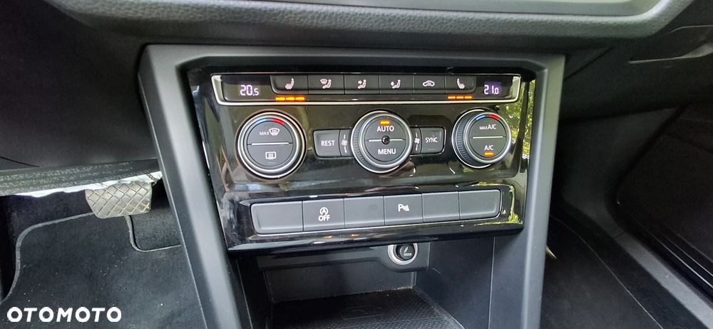 Volkswagen Touran 2.0 TDI SCR DSG Join - 15