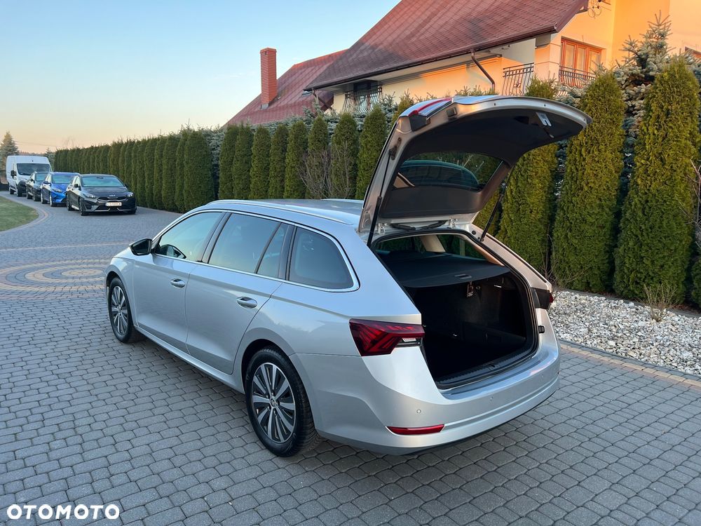 Skoda Octavia 2.0 TSI 4x4 Style DSG - 11