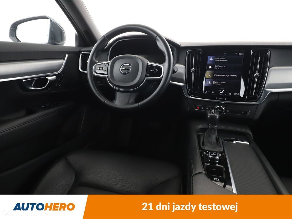 Volvo V90 D4 Momentum - 13