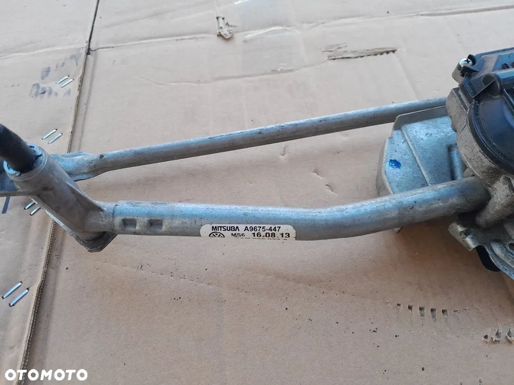 VW PASSAT B7 MECHANIZM WYCIERACZEK - 2