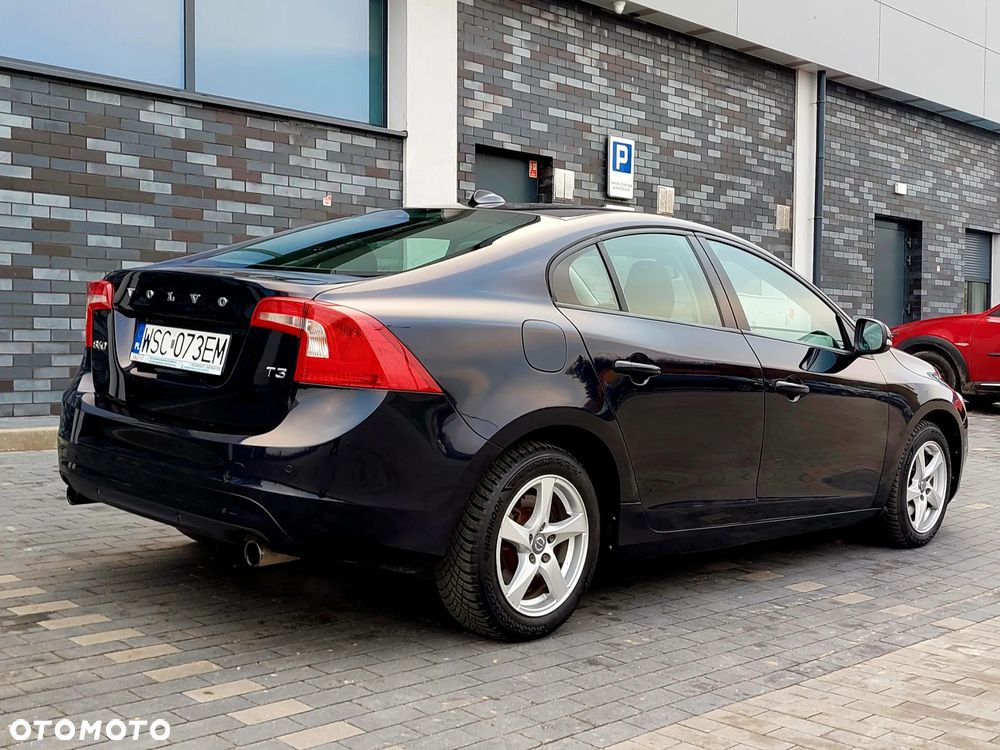 Volvo S60 T3 Drive-E Momentum - 5