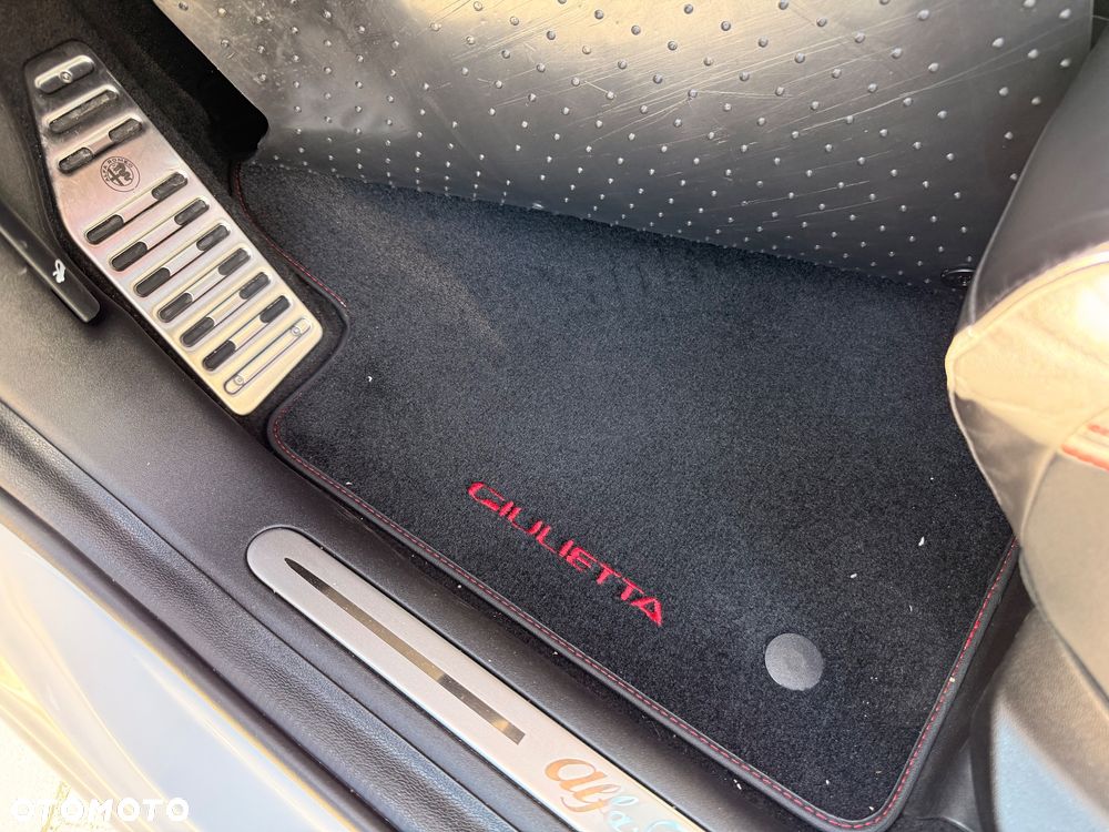 Alfa Romeo Giulietta 1750 TBi Veloce TCT - 23