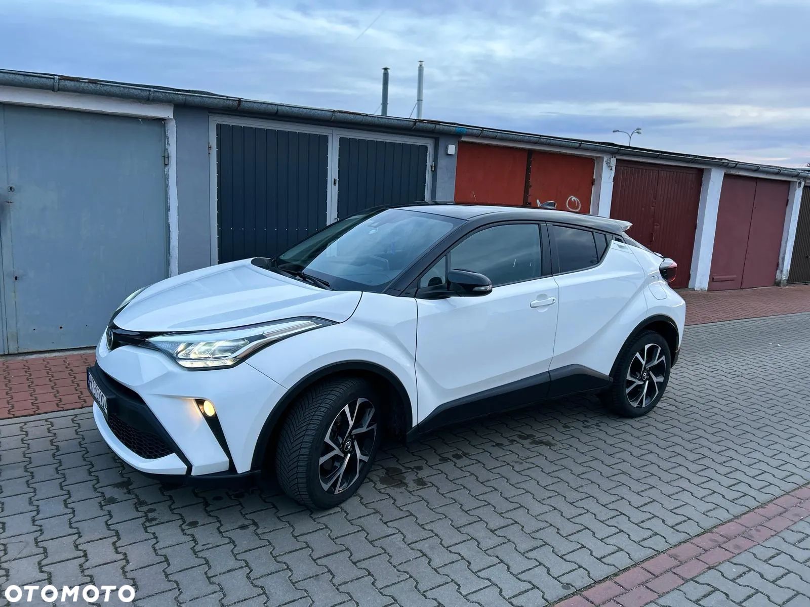 Toyota C-HR 1.2 T Comfort - 1
