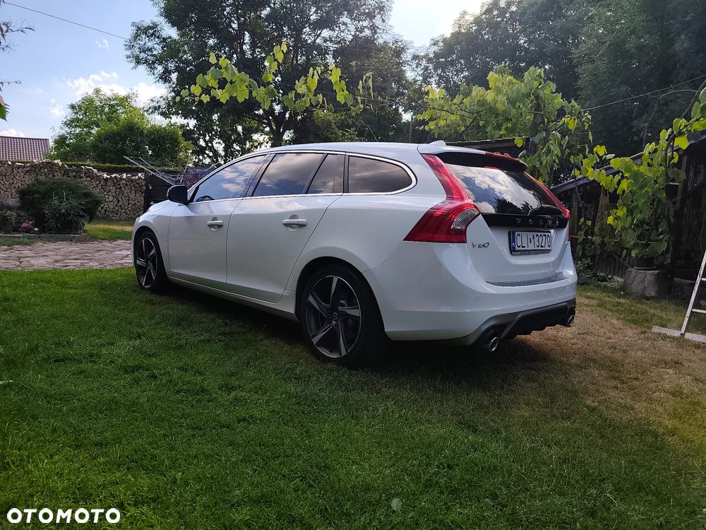 Volvo V60 D3 Drive-E R-Design Momentum - 7