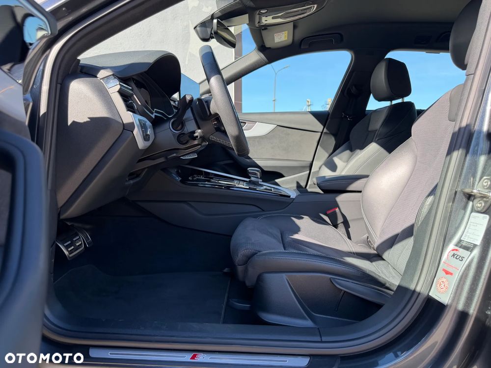 Audi A4 Avant 40 TFSI mHEV S Line S tronic - 22