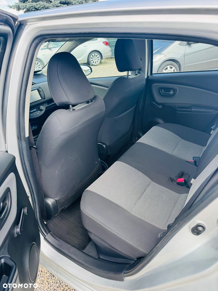 Toyota Yaris - 12