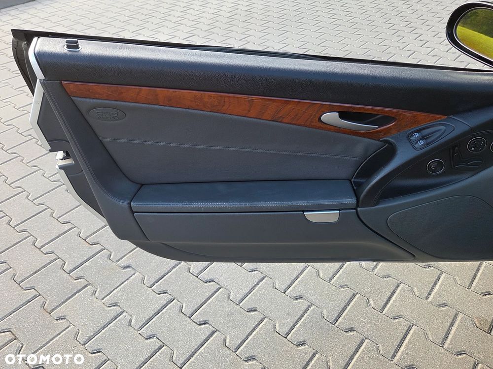 Mercedes-Benz SL - 32