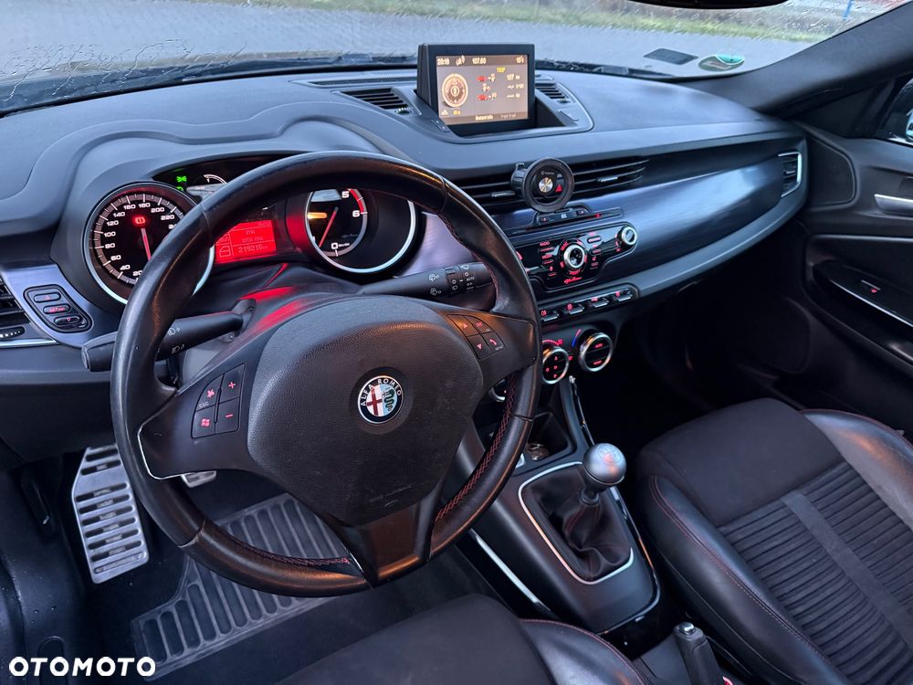 Alfa Romeo Giulietta 2.0 JTDM Distinctive - 10