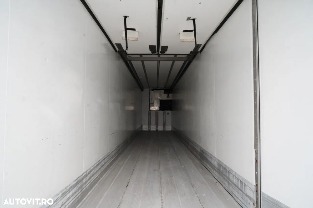 Schmitz Cargobull REFRIGERAT / THERMO KING SLX SPECTRUM / 1 axă / 11,3 M / MULTIMEMBRU / DHOLLANDIA LIFT / SAF - 16