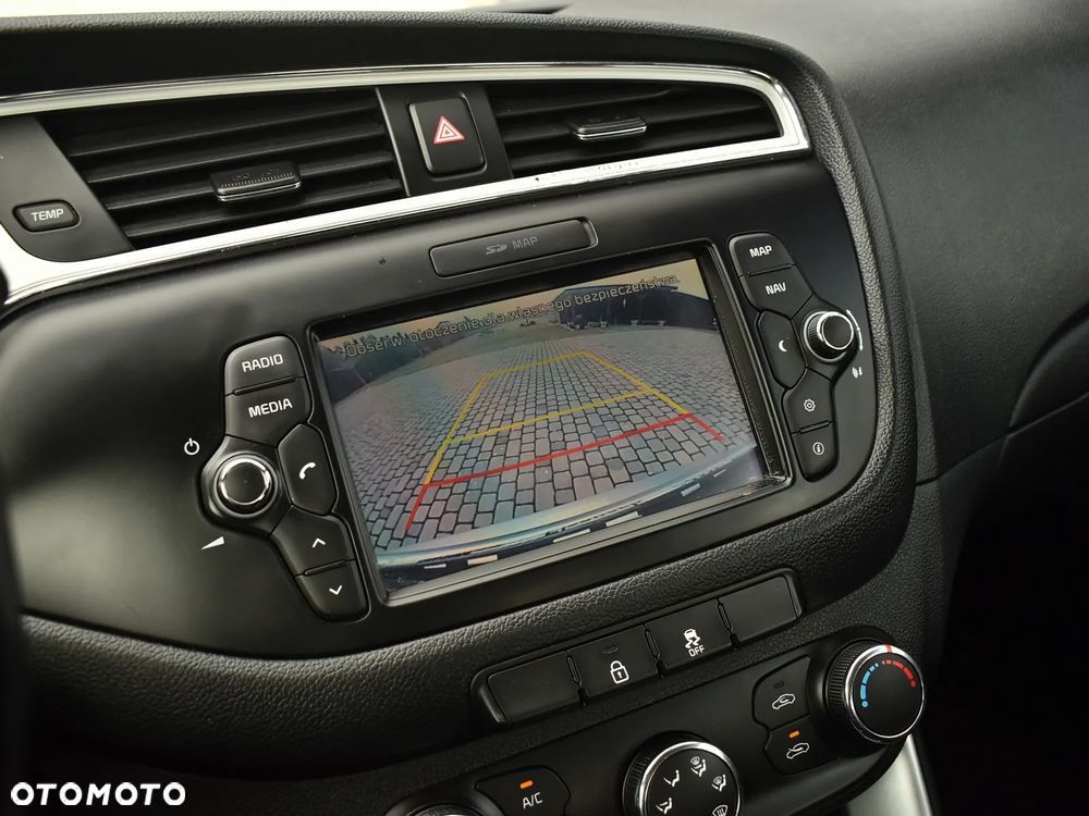 Kia Ceed 1.0 T-GDI ISG Vision - 18