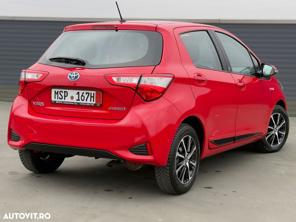 Toyota Yaris Hybrid 1.5 VVT-i Team Deutschland - 3