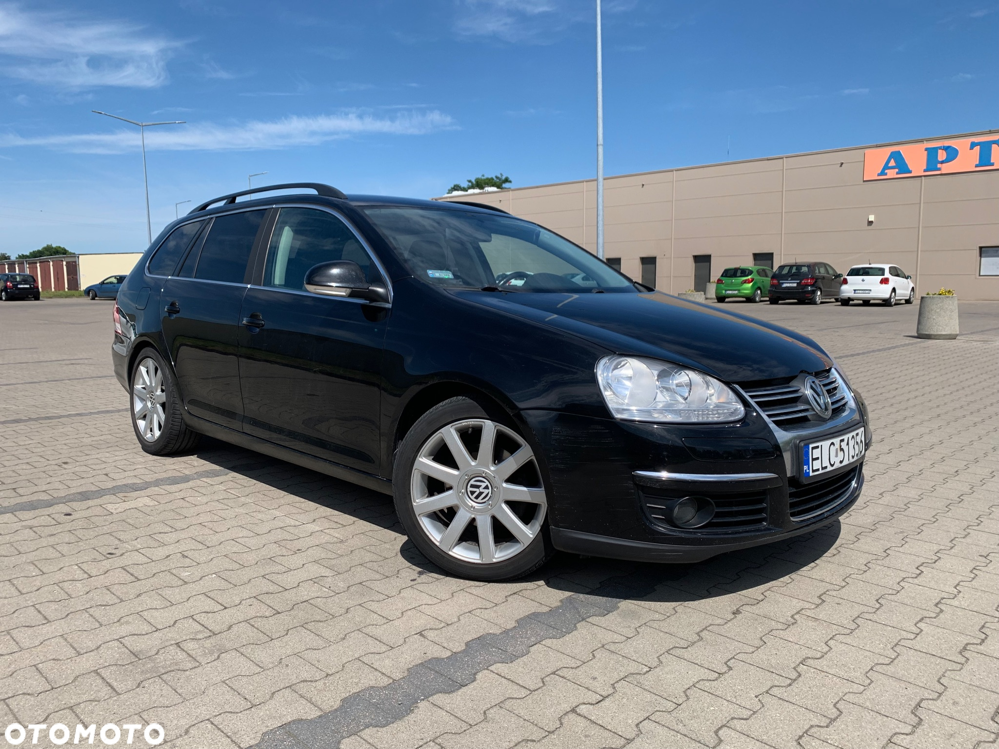 Volkswagen Golf - 2