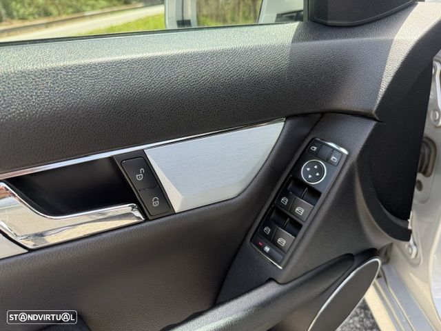 Mercedes-Benz C 250 - 23