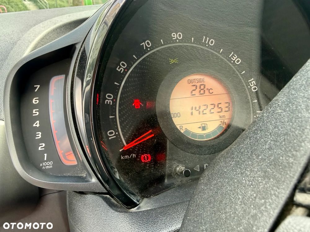 Toyota Aygo x-play - 2