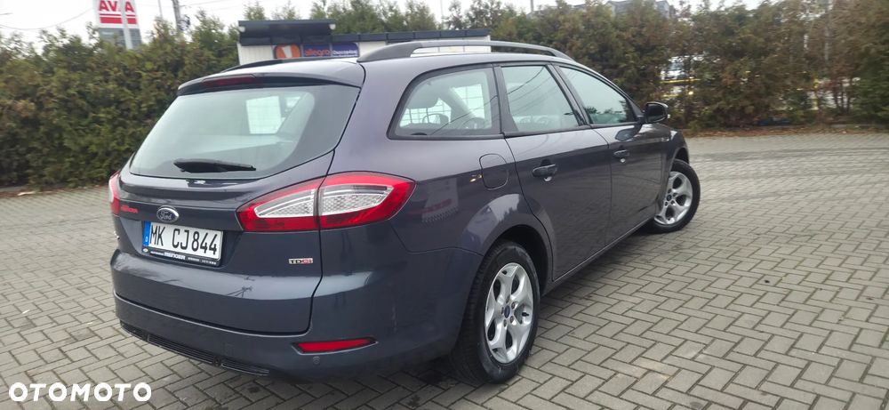 Ford Mondeo 2.0 TDCi Ghia - 14