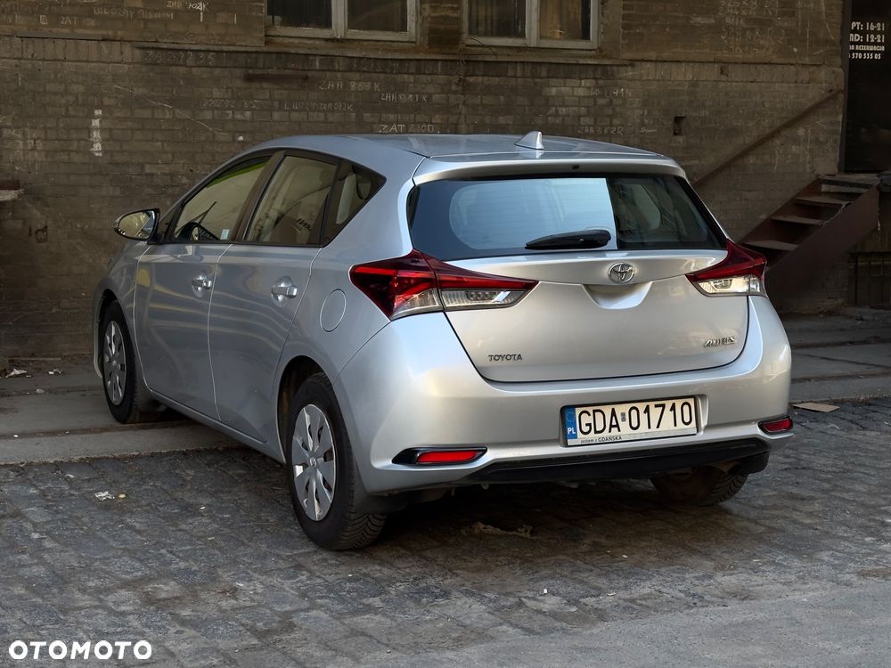 Toyota Auris - 7