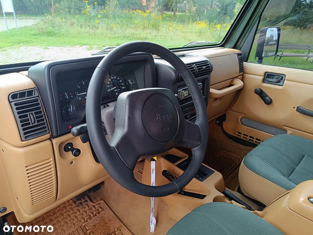 Jeep Wrangler 4.0 Automatik Sahara - 13