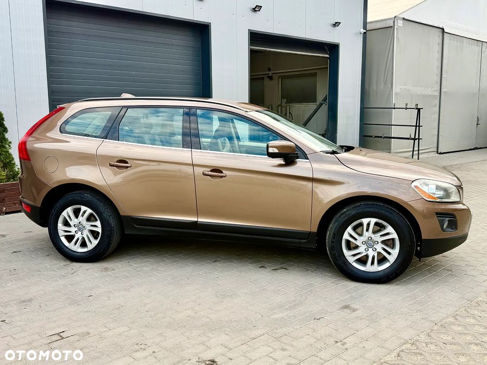 Volvo XC 60 2.4D Summum - 10