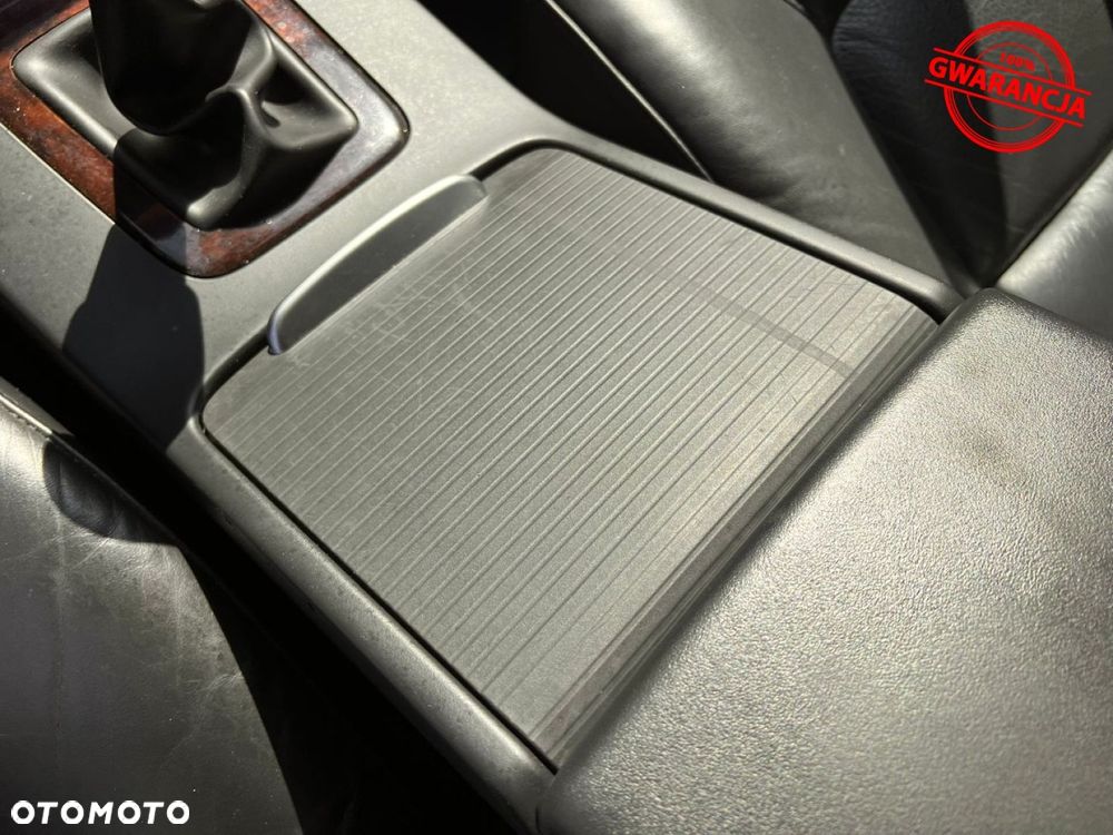 Volvo V70 2.4D Momentum - 27